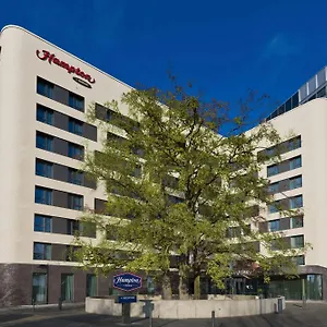 Hampton By Hilton Frankfurt Airport Hotel Frankfurt nad Menem