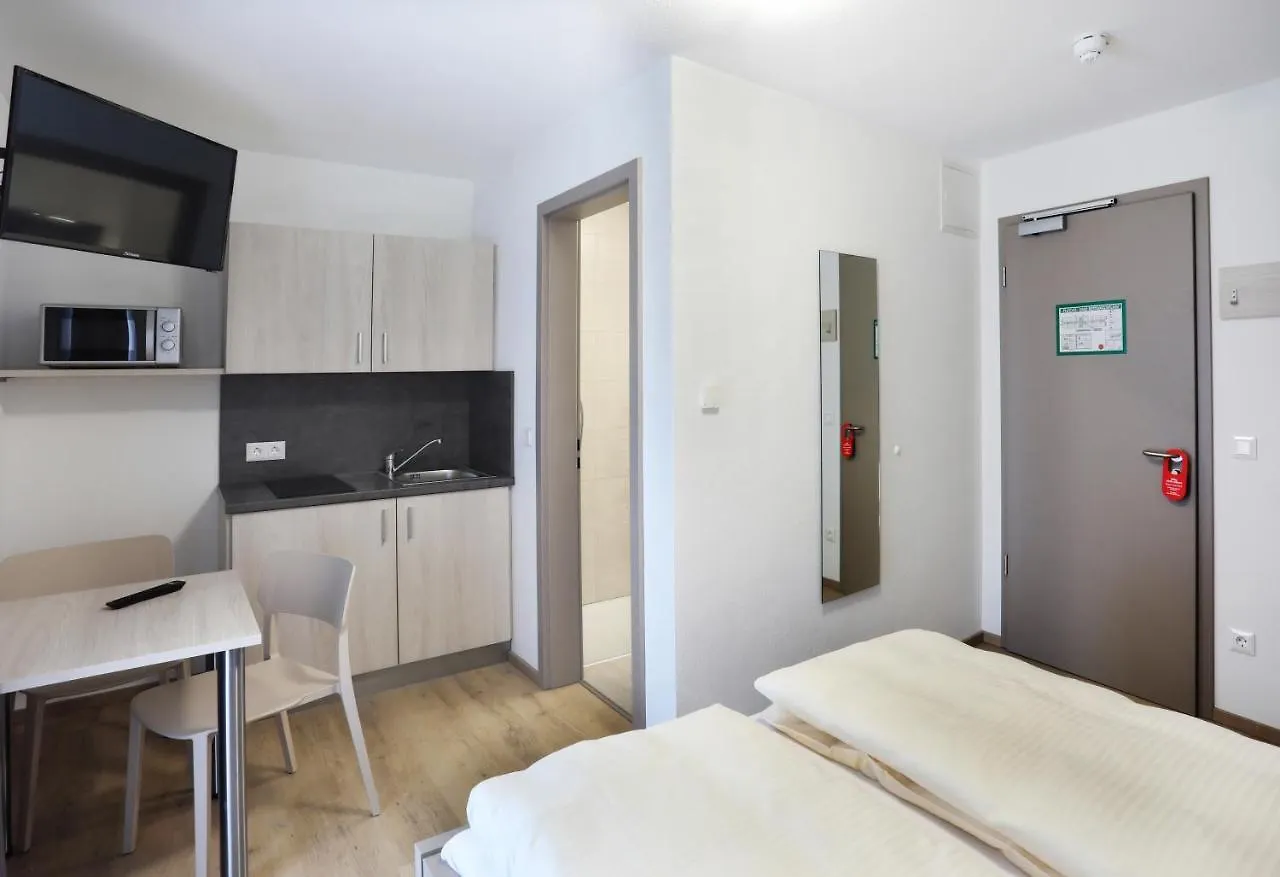 Apartment Hotel 37 Altdorf